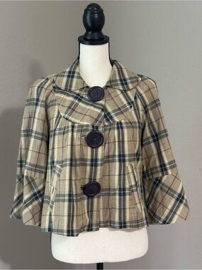 Plaid Cropped Trendy Women’s Medium Blazer with Large Front Buttons Beige Green